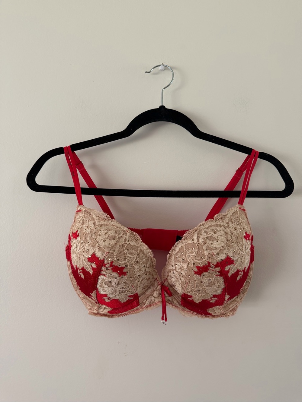 Victoria’s Secret NWOT Red Tan Lacy RARE Very Sexy Collection Push Up Bra 34DD
